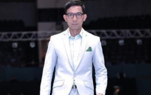 Jadi Presiden Jomblo, Kocaknya Indra Herlambang 'Didukung' Sederet Bintang Hollywood