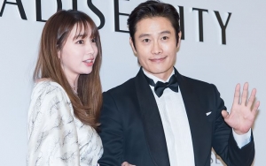 Lee Byung Hun dan Lee Min Jung Foto Bareng Usai Main Golf, Netter Ketawa Karena Ini