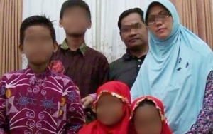 Pelaku Bom Tulis Status Soal Kesulitan Dunia Hingga Anak Menangis Sebelum Ledakkan Gereja Surabaya