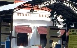 Video Detik-Detik Ledakan Bom di Mapolrestabes Surabaya, Bocah Kecil Ditemukan Masih Hidup di TKP