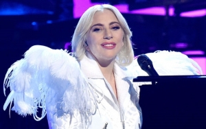 Menakjubkan, Lady GaGa Belajar Piano Hanya dengan Mendengar