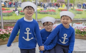Lucunya Song Triplets Tampil Berkumis di Foto Terbaru, Netter Gemas