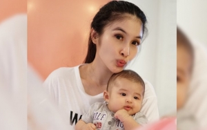 Lucu Menggemaskan, Jagoan Kecil Sandra Dewi Tetap Ganteng saat Tidur