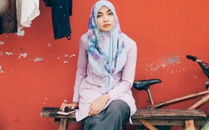 Dekat Dengan Sang Nenek, Tika Bravani Cerita Masa Kecil