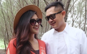 Rangkul Mesra Suami, Netter Doakan Fitri Carlina Cepat Punya Momongan