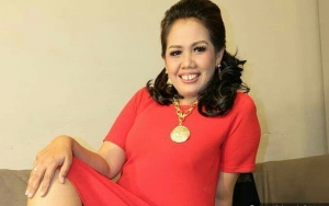 Dandan Cantik Bak Putri Pakai Mahkota, Ely Sugigi Malah Dibilang Mirip Mimi Peri