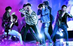Disambut Histeris, BTS Akhirnya Comeback Stage 'Fake Love' di BBMAs 2018