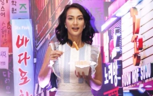 Atiqah Hasiholan Unggah Foto Cantik Saat Pemotretan, Netter: Kayak Anak Perawan