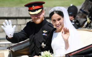 Meghan Markle dan Pangeran Harry Berikan Buket Bunga Royal Wedding untuk Pasien Jompo