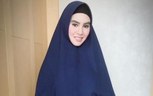 Sudah Berdoa Selama 2 Bulan, Akhirnya Kartika Putri Jalankan Ibadah Puasa di Tanah Suci