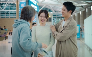 PD 'Pretty Noona Who Buys Me Food' Ungkap Alasan Gandeng Jung Hae In dan Son Ye Jin