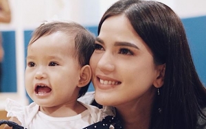 Saingi Kecantikan Alice Norin, Putri Kecilnya Pakai Hijab Lebih Mencuri Perhatian