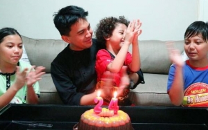 Merasa Kesepian Tanpa Anak-Anak, Sahrul Gunawan Pilih Umroh di Lebaran Kedua