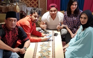 Ustaz Zacky Mirza 'Berguru' ke Raffi Ahmad Soal Haters