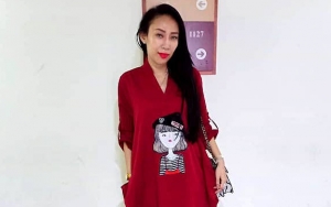 Dewi Sanca Unggah Foto Tidur Cantik, Netter Nyinyir Gara-Gara Makeup