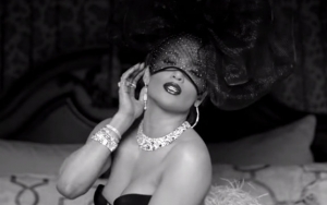 MV 'Dinero' Rilis, Jennifer Lopez Tampil Sensasional Bareng Cardi B dan DJ Khaled