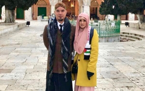  Hijab Bentuk Kepatuhan ke Ahmad Dhani, Mulan Jameela Bakal Pakai Cadar?