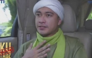 Eza Gionino Akui Dapat Banyak Hikmah di Sinetron 'Aku Bukan Ustadz'