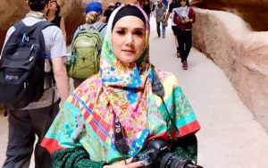 Berhijab, Mulan Jameela Dihujat Unggah Foto Seksi Kelihatan Bagian Tubuh Ini