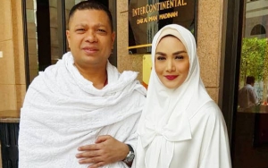 Krisdayanti Sering Diejek Menor Saat Umrah, Raul Lemos Unggah Foto Ini