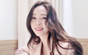 Unggah Video Ini, Jessica Jung Dipuji Berwajah Sempurna Tanpa Kantung Mata