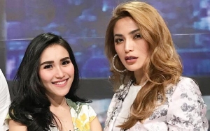 Biasa Dibully Plagiat Nagita, Ayu Ting Ting Juga Diejek Tiru Gaya Ngangkang Ala Jedar