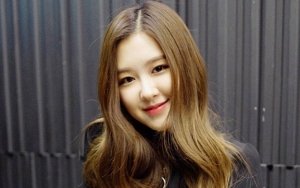 Pamer Foto Makan Roti, Rose Black Pink Dipuji Cantik dan Imut