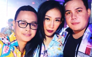 Menjadi Model Catwalk, Netter Komentari Cara Jalan Dewi Sanca
