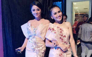 Sholawatan Bareng Dewi Persik, Alis Tebal Ayu Ting Ting Dibully Mirip Lintah