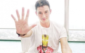 Mike Lewis Tiba di Korea Selatan, Netter Malah Salfok 'Sehun EXO'