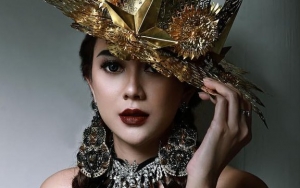 Aura Kasih Ngaku Jomblo, Netter Ramai Carikan Jodoh