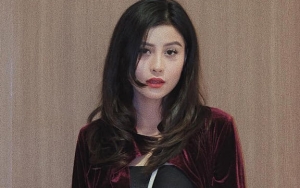 Pamer Foto Belahan Dada, Awkarin Dipuji Cantik Bak Sederet Artis Hollywood