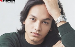 Jefri Nichol Pose Jongkok Depan Anak Kecil, Netter Sebut Suami Idaman