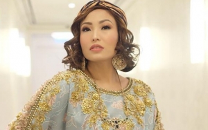 Unggah Foto Saat Masih Muda, Wajah 'Kinclong' Ayu Dewi Jadi Sorotan
