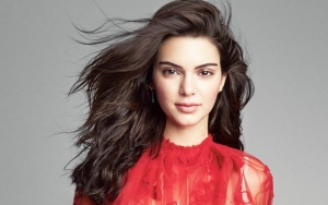 Kepergok Ciuman, Kendall Jenner Pacari Adik Bella Hadid?