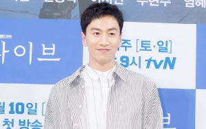 Diam-Diam Lakukan Donasi Rp 1,2 Miliar, Lee Kwang Soo Tuai Pujian Netter