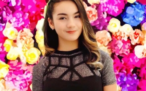 Kenakan Mahkota, Ersya Aurelia Tampil Cantik Rayakan Ultah ke-18