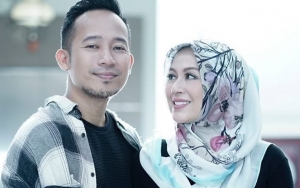 Denny Cagur: Berita, Foto, Video, Lirik Lagu, Profil & Bio 