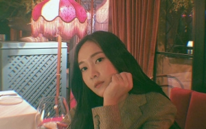 Nikmati Cuaca Cerah San Francisco, Sepatu Unik Jessica Jung Curi Perhatian