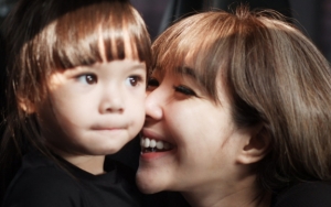 Tak Ada Dialog, Anak Gisella Anastasia Mogok Syuting 'Di Sebelah Ada Surga'