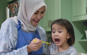 Dandan Mirip 'Harley Quinn', Putri Kedua Zaskia Adya Mecca Disebut Bakat Jadi MUA