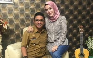 Adelia Sebut Dirinya Istri Hebat, Pasha Ungu Ajukan Permintaan Khusus Saat Selfie