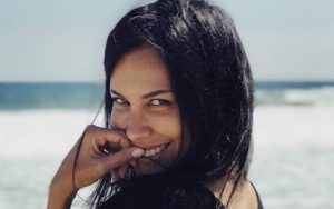 Sophia Latjuba Isi Bensin di Los Angeles, Netter Beri Teguran Soal Ponsel