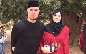 Foto Bareng Fans Cilik, Mulan Jameela Disindir Langsung Lap Tangan dan Senyum Terpaksa