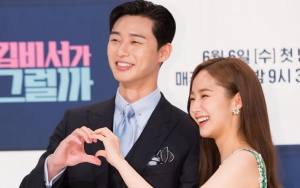 Santai Rangkul Park Min Young, Chansung Bikin Park Seo Joon Cemburu di 'Why, Secretary Kim?'