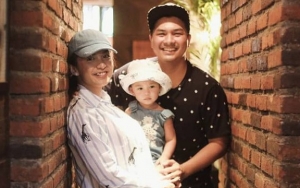Makin Pintar, Lucunya Anak Glenn Alinskie Saat Belajar Berbagi