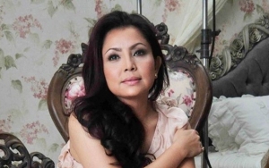 Ngumpul Bareng Artis Berhijab, Mayangsari Tampil Paling Beda Disindir Mirip Nenek-Nenek