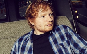 Lucu Banget, Patung Lilin Ed Sheeran Ditempatkan Dekat dengan Kucing
