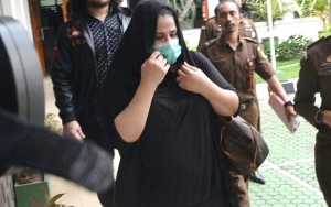 Pengacara Mundur Gara-Gara Tak Ada Komunikasi dengan Elvy Sukaesih, Dhawiya Zaida Tertekan?