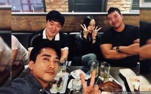 Song Seung Heon Pamer Foto Rayakan Ultah Kru 'Player', Cantiknya Krystal Bikin Salah Fokus